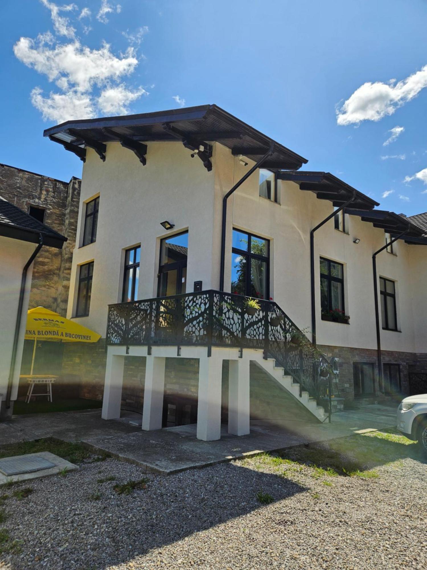 坎普朗莫道尼斯In Longfield Town住宿加早餐旅馆 外观 照片